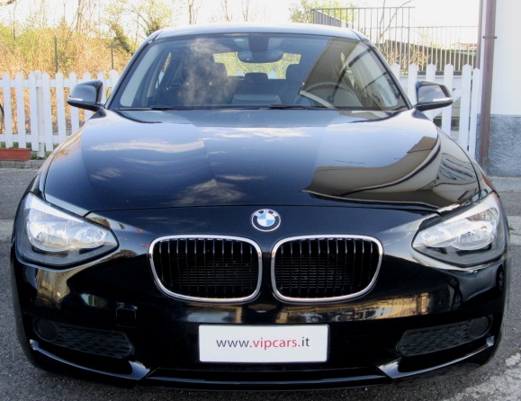 BMW 116 d 5p.DYNAMIC '' GANCIO TRAINO-MANUTENZIONE INCLUSA '' VENDUTA ''